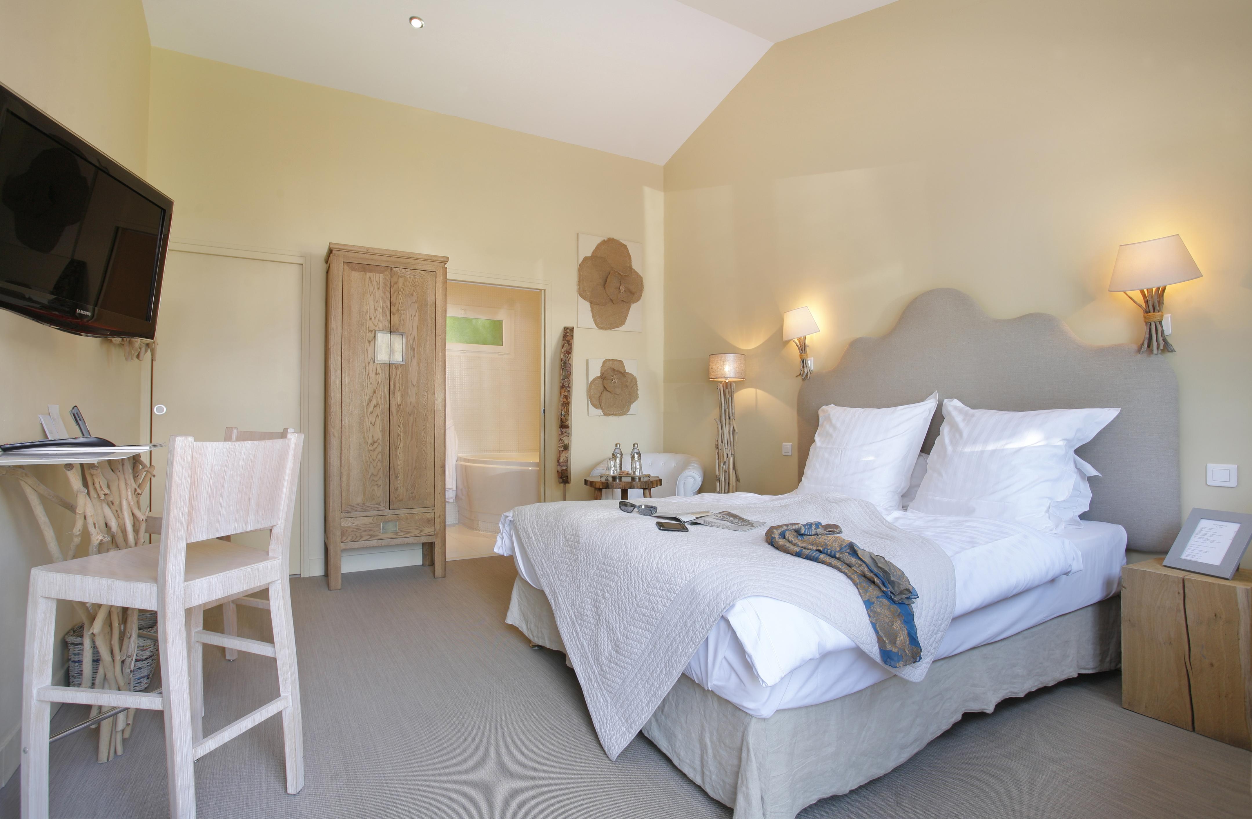 The Originals Hotel Le Cise Restaurant Chambres Et Suites Ault Eksteriør bilde