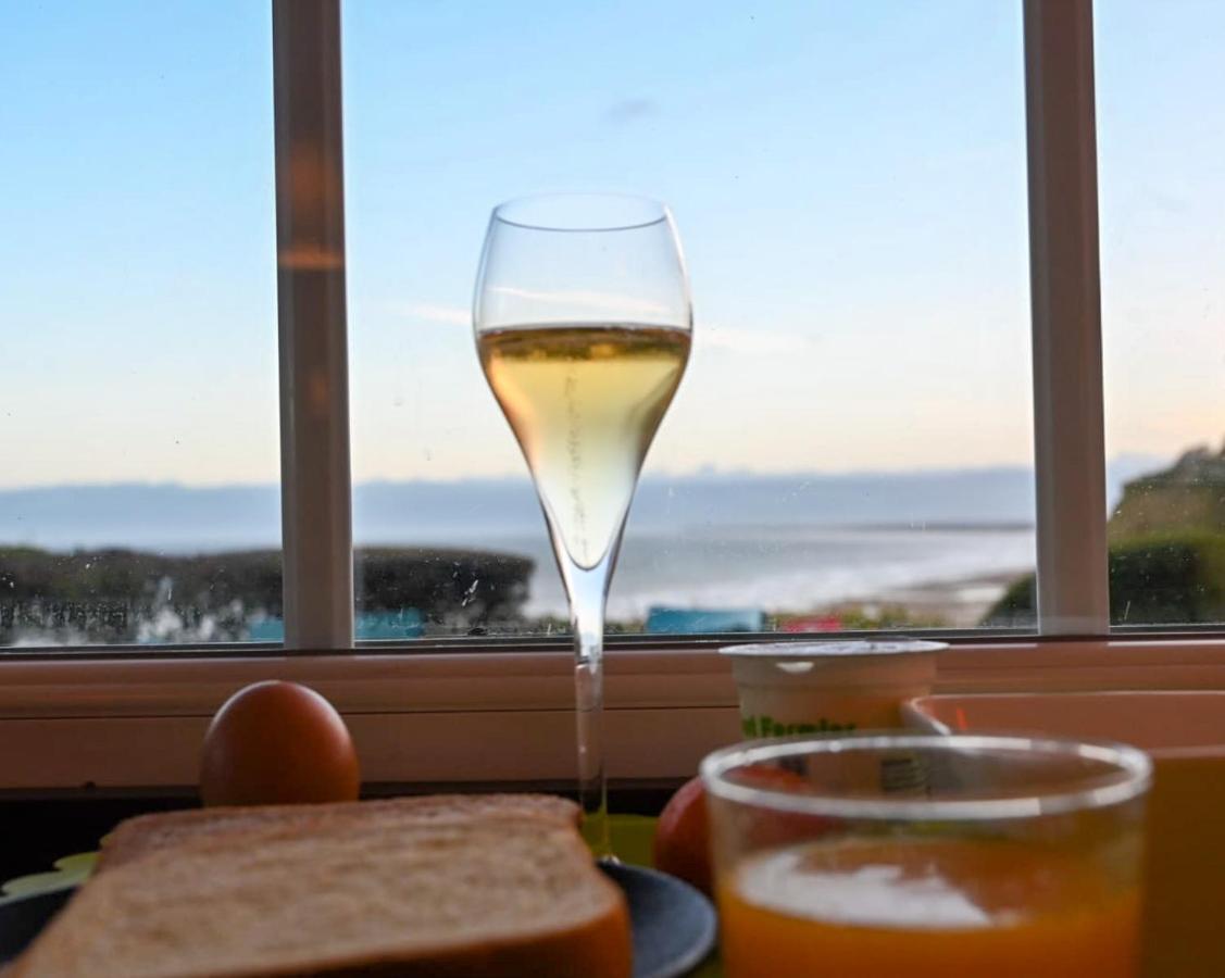 The Originals Hotel Le Cise Restaurant Chambres Et Suites Ault Eksteriør bilde